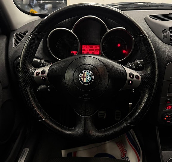 Alfa Romeo 147 6 of 18