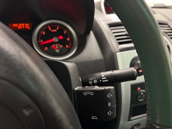 Renault Megane 17 of 22