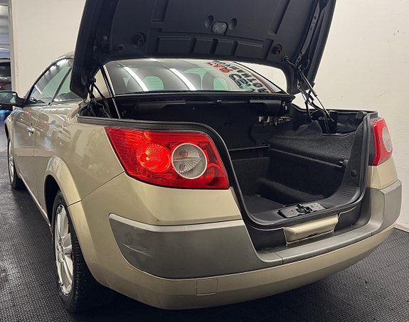 Renault Megane 20 of 22