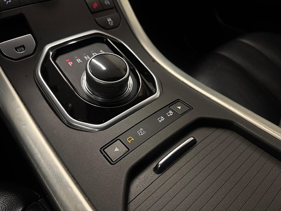 Land Rover Range Rover Evoque 14 of 30