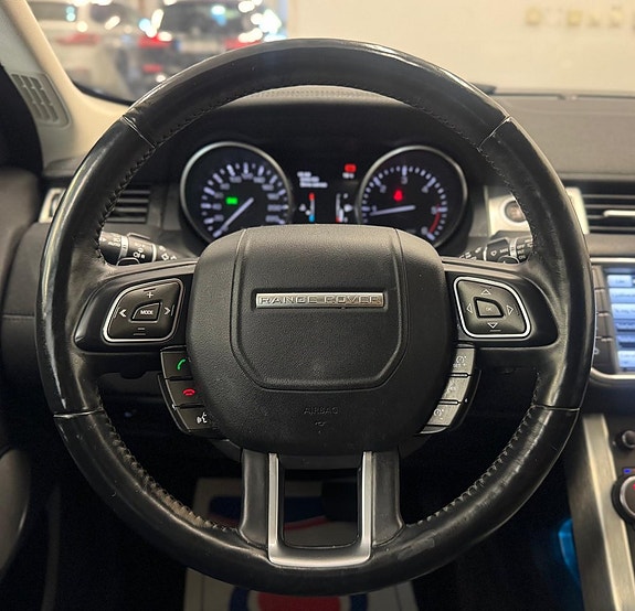 Land Rover Range Rover Evoque 9 of 30