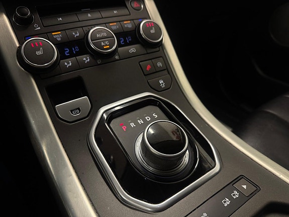 Land Rover Range Rover Evoque 15 of 30