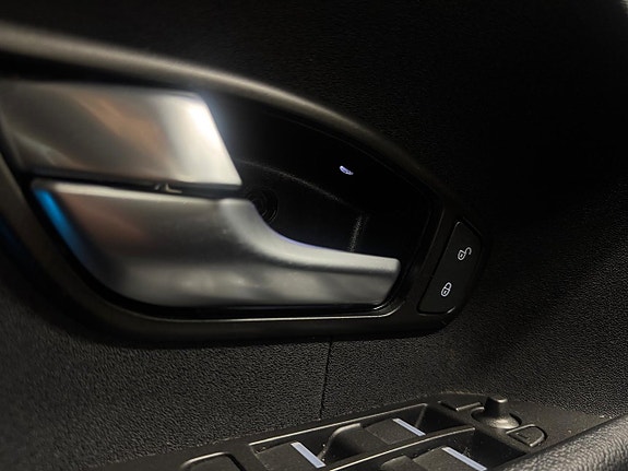 Land Rover Range Rover Evoque 25 of 30