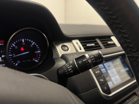 Land Rover Range Rover Evoque 22 of 30