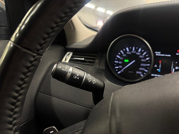Land Rover Range Rover Evoque 21 of 30