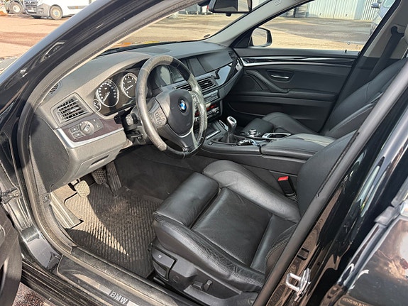 BMW 523i 19 of 20