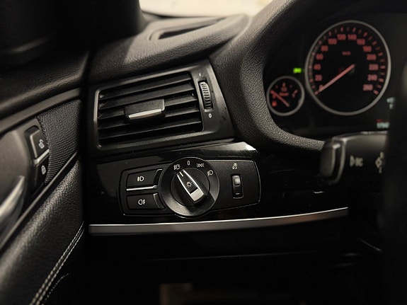 BMW X4 27 of 30