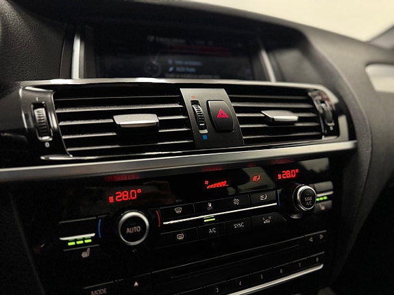 BMW X4 13 of 30