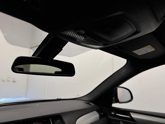 BMW X4 20 of 30