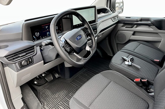 Ford Transit Custom 7 of 10