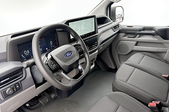 Ford Transit Custom 8 of 14