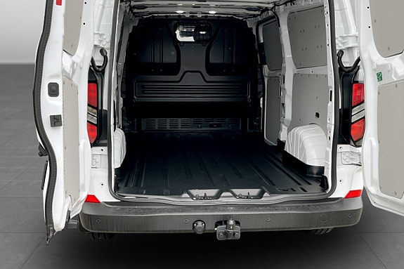 Ford Transit Custom 13 of 14