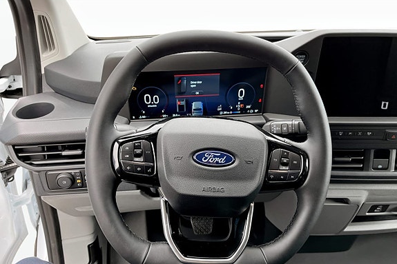 Ford Transit Custom 11 of 14