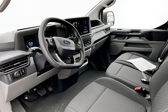 Ford Transit Custom 7 of 14