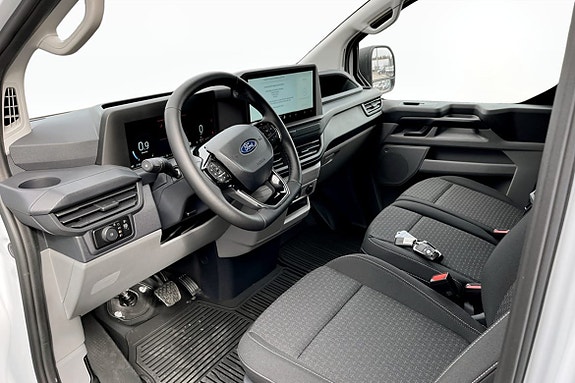 Ford Transit Custom 7 of 10