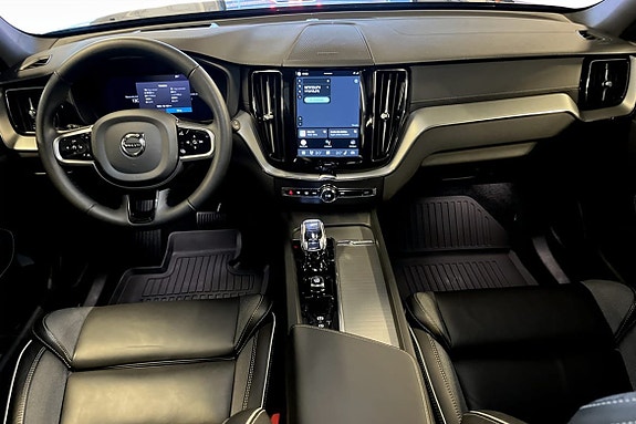 Volvo XC60 4 of 9