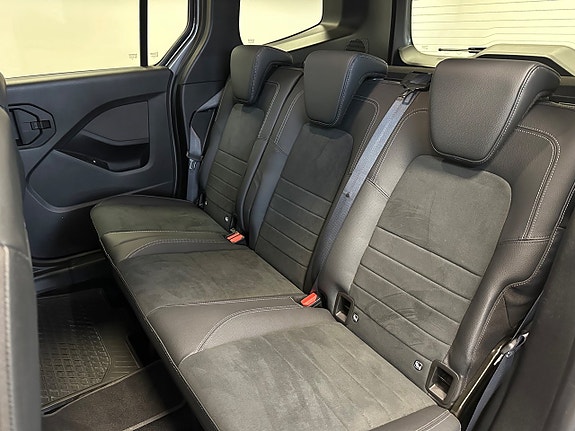 Mercedes-Benz T180 d 18 of 30