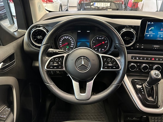 Mercedes-Benz T180 d 22 of 30