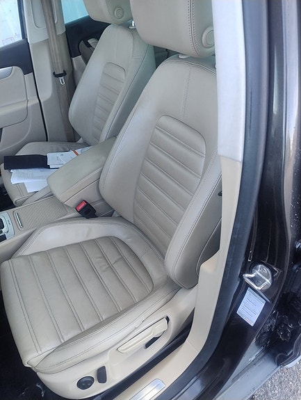 Volkswagen Passat Alltrack 13 of 18