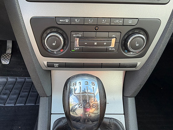 Skoda Octavia 11 of 14