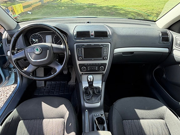 Skoda Octavia 10 of 14