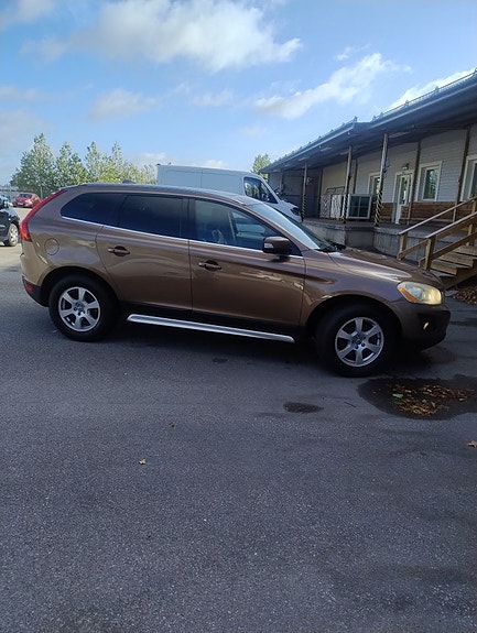 Volvo XC60 7 of 30