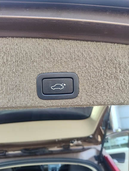 Volvo XC60 19 of 30
