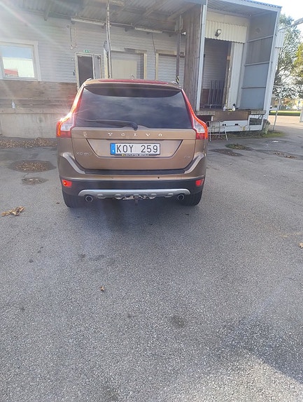 Volvo XC60 5 of 30