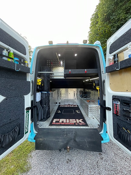 Volkswagen Crafter 7 of 7