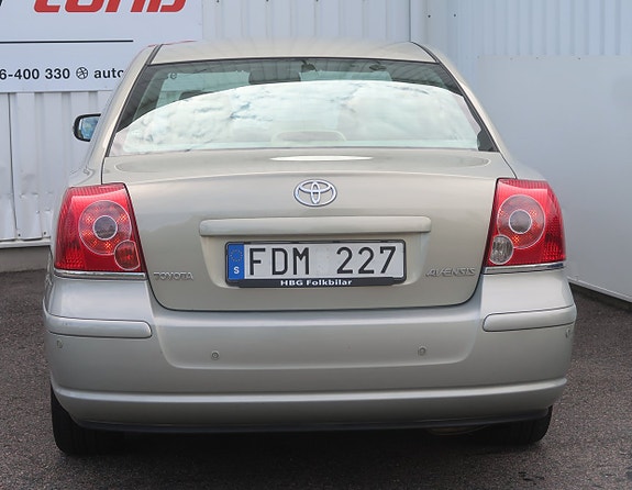 Toyota Avensis 4 of 23
