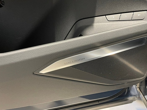 Audi Q8 e-tron 26 of 30