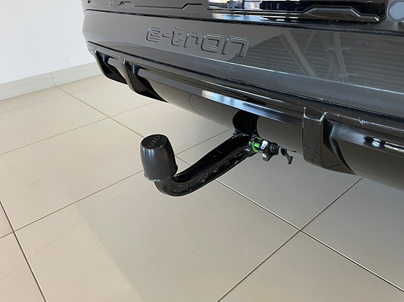 Audi Q8 e-tron 17 of 30