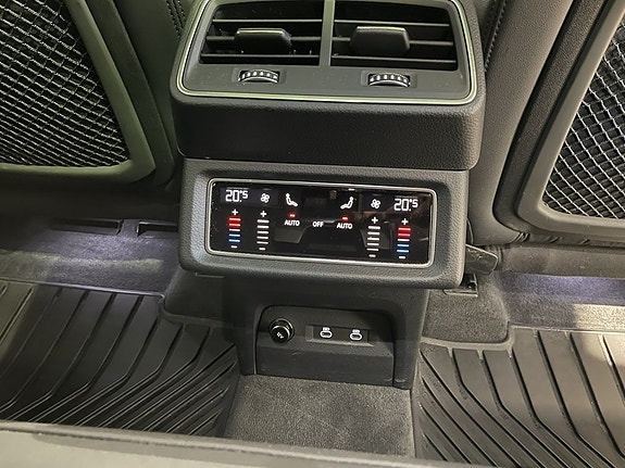 Audi Q8 e-tron 20 of 30