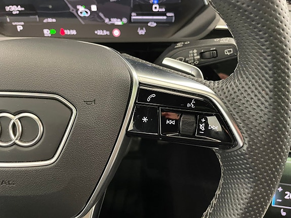 Audi Q8 e-tron 29 of 30