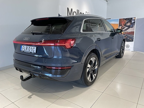 Audi Q8 e-tron 12 of 30