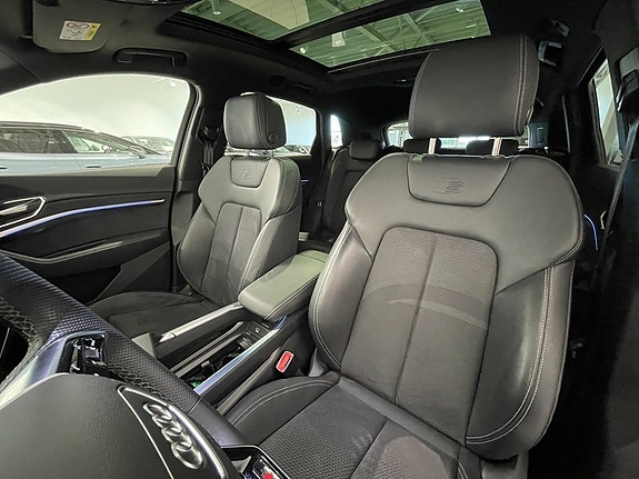 Audi Q8 e-tron 25 of 30