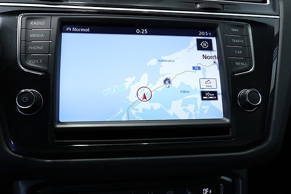 Volkswagen Tiguan 11 of 22