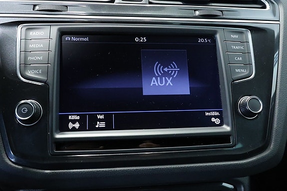 Volkswagen Tiguan 9 of 22