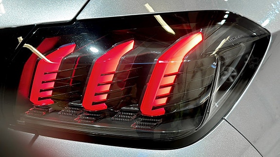 Peugeot e-208 13 of 18