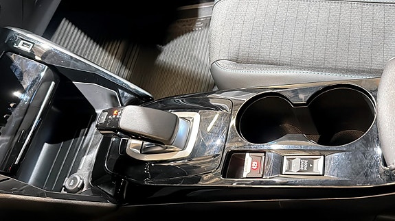 Peugeot e-208 18 of 18