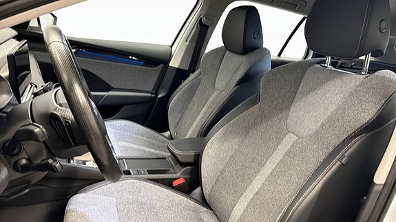 Skoda Octavia 8 of 12