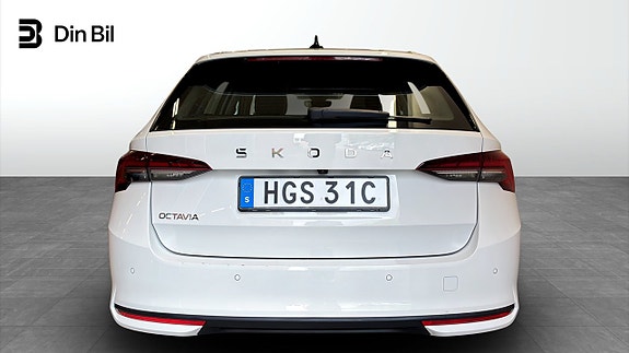 Skoda Octavia 5 of 12