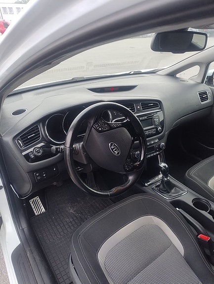 Kia Ceed 14 of 16