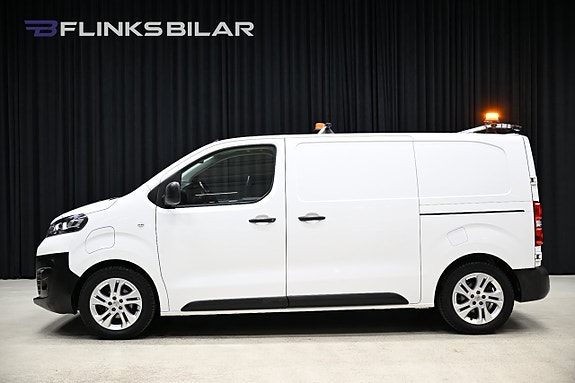 Opel Vivaro-e 2 of 30