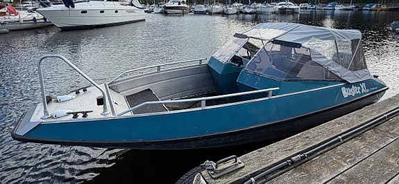 Buster XL Yamaha 80hk 4takt / Endast 369gångtimmar 12 of 12