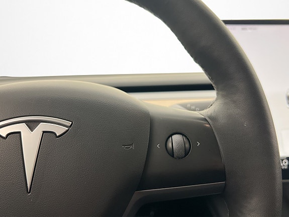 Tesla Model 3 15 of 30
