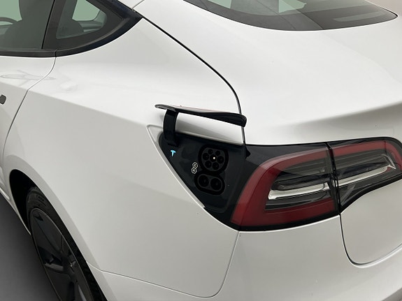 Tesla Model 3 30 of 30
