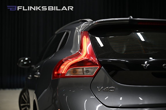 Volvo V40 Cross Country 9 of 29