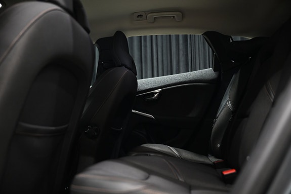 Volvo V40 Cross Country 17 of 29