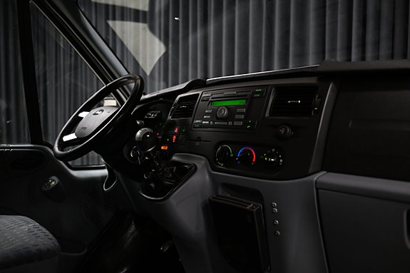 Ford Transit 25 of 26
